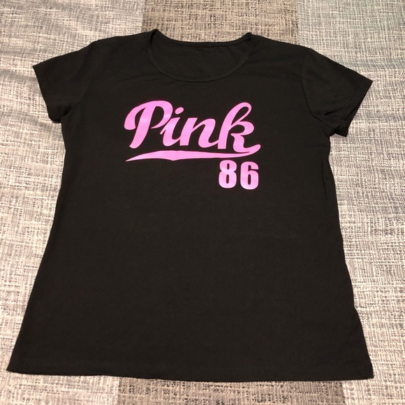 PINK Victoria's Secret Tops - PINK Victoria Secret t-shirt